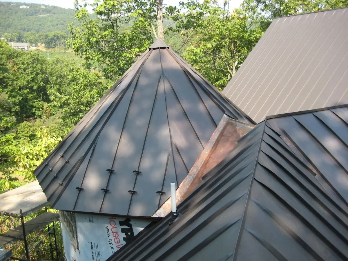 Professional Roof Tarp Installation by Craftsman Roofing in Wilna